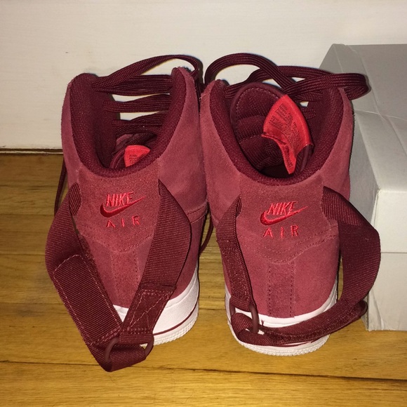 Nike Air Force 1 - Picture 3 of 8